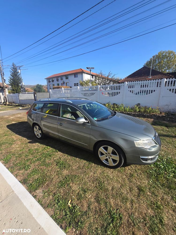 Volkswagen Passat - 11