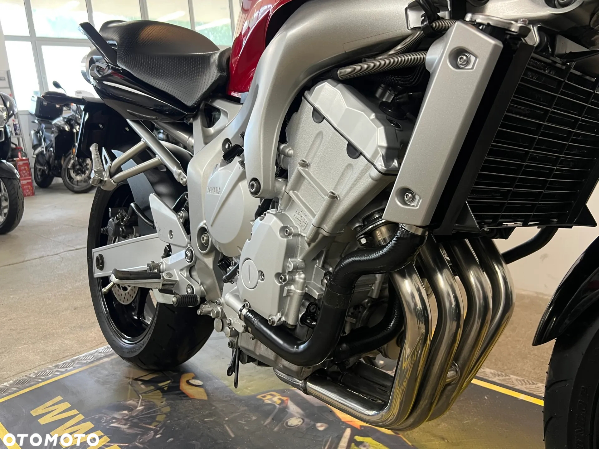 Yamaha FZ - 15
