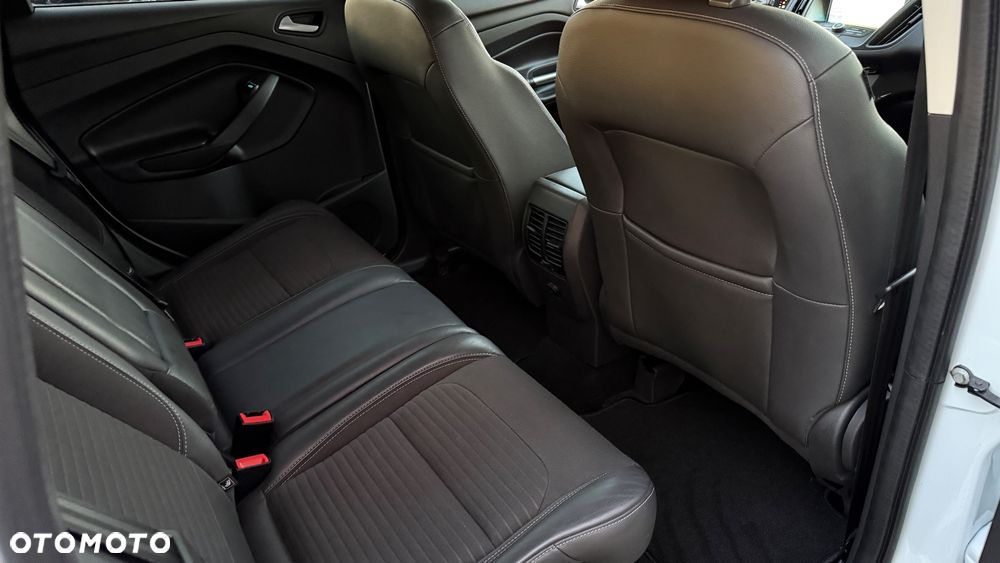 Ford Kuga - 26