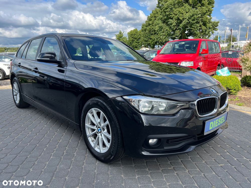 BMW Seria 3 318d Blue Performance Luxury Line - 4