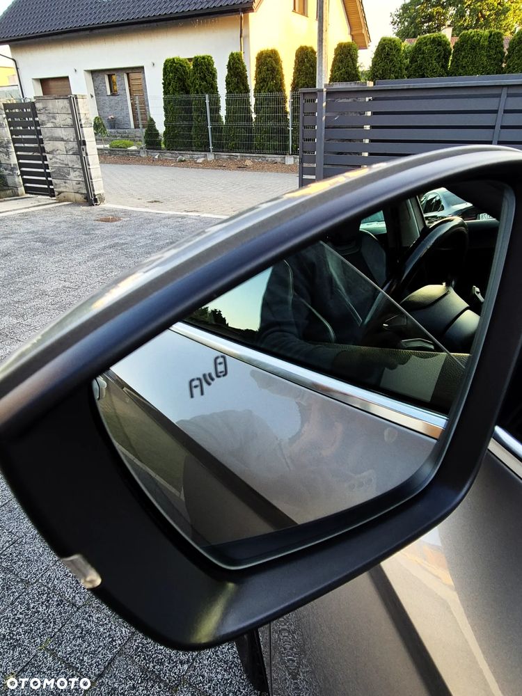 Skoda Karoq 2.0 TDI SCR 4x4 Style DSG - 32