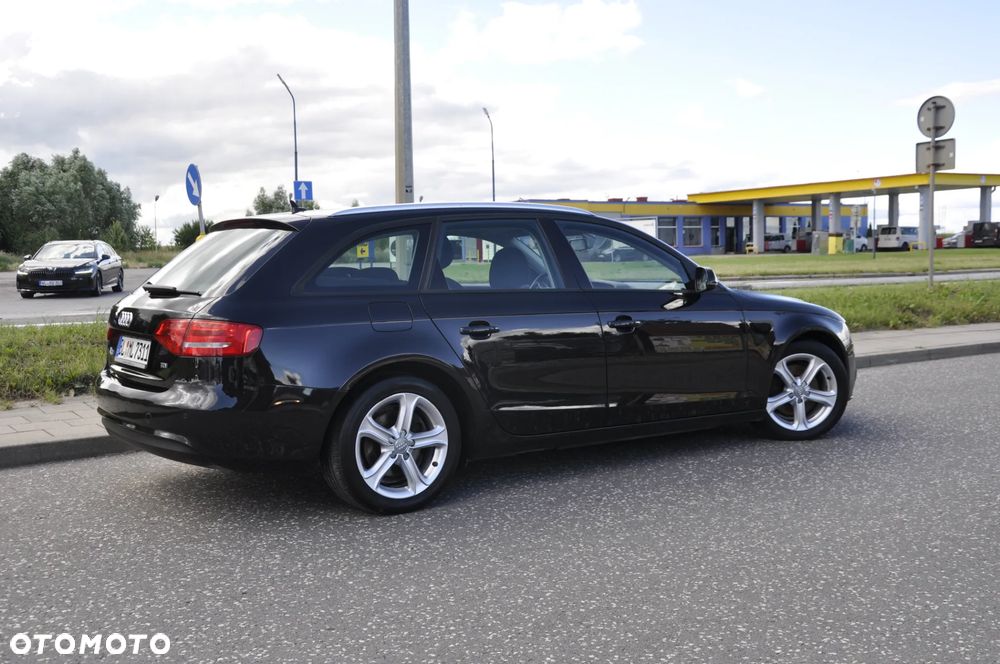 Audi A4 Avant 2.0 TDI DPF clean diesel Attraction - 10