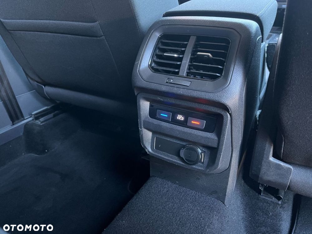 Volkswagen Tiguan 2.0 TDI SCR Elegance DSG - 24