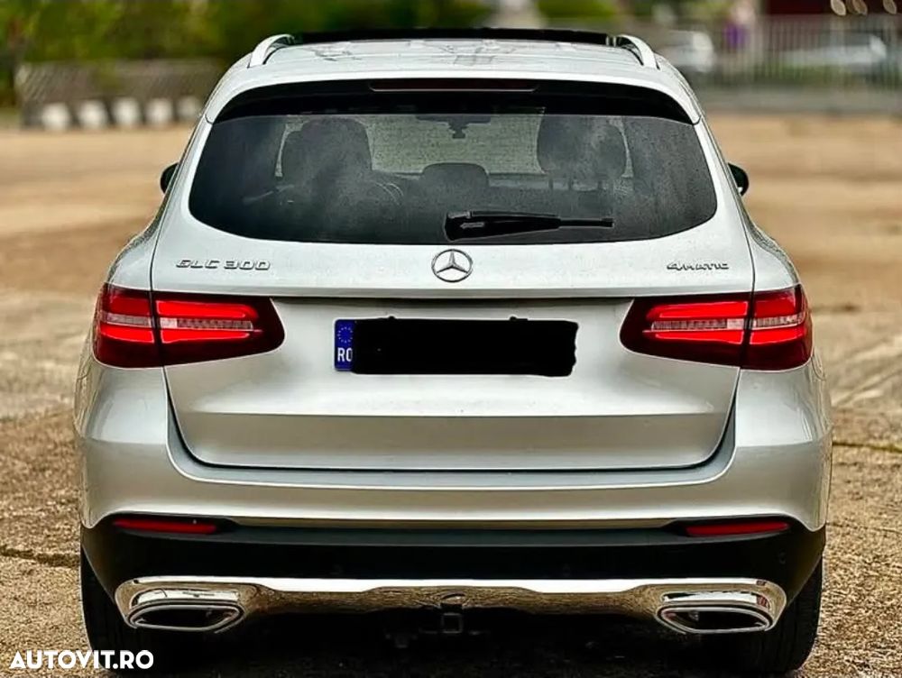 Mercedes-Benz GLC 300 4Matic 9G-TRONIC - 4
