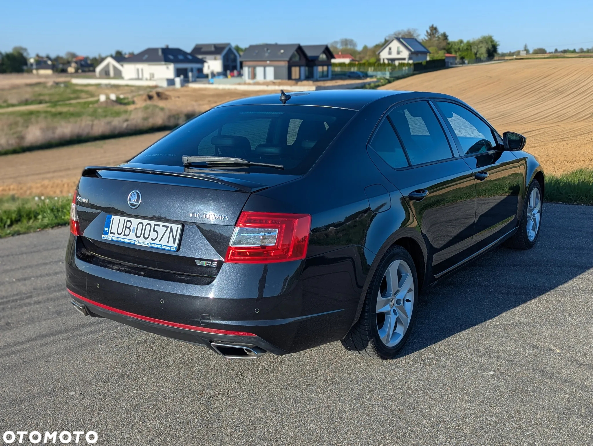 Skoda Octavia 2.0 TSI RS - 17