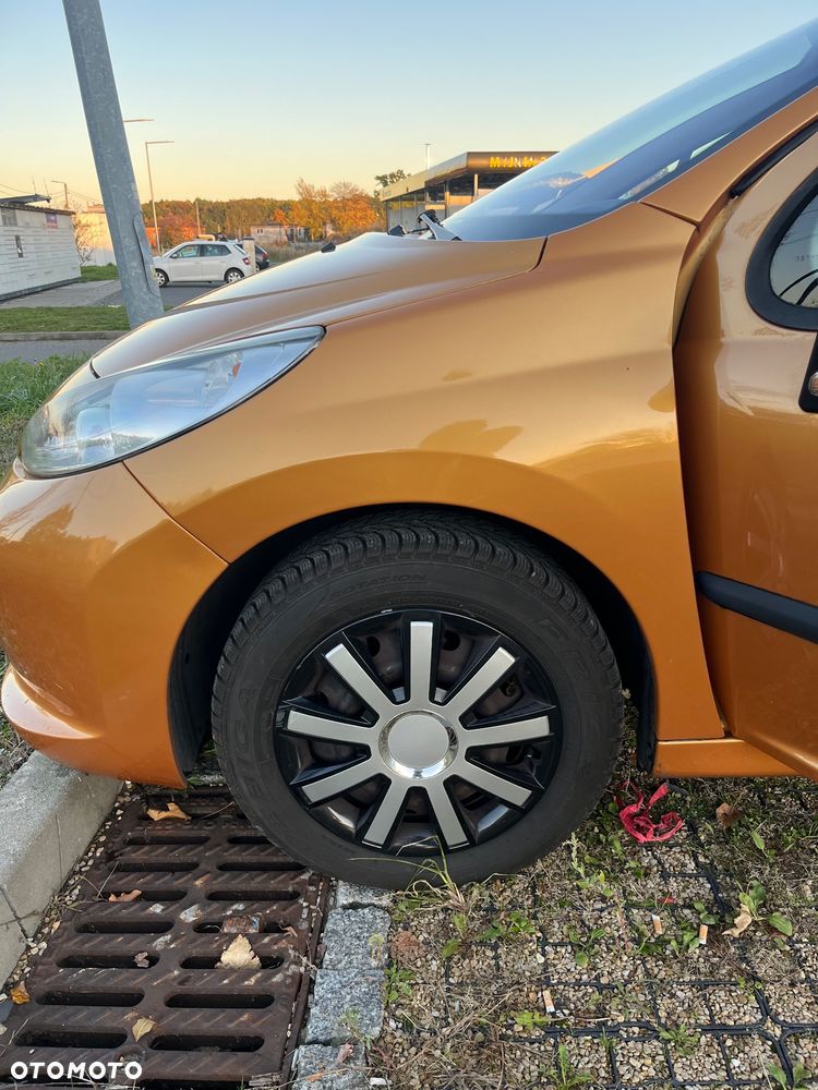 Peugeot 207 1.4 16V Presence - 26