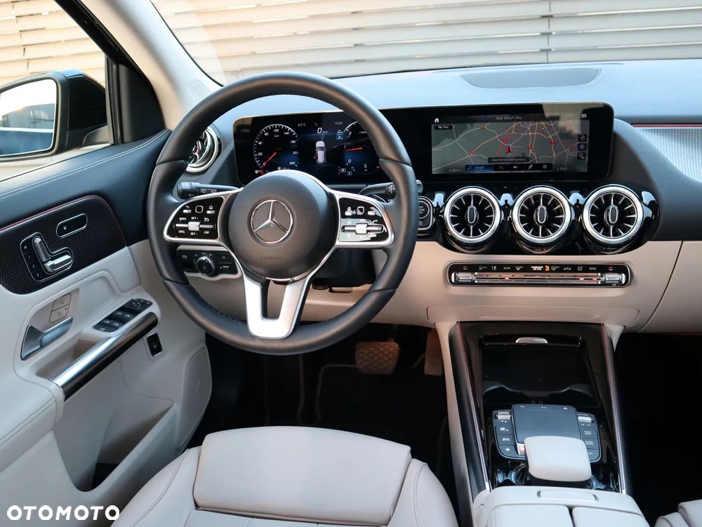 Mercedes-Benz GLA 200 d 4-Matic Progressive 8G-DCT - 20