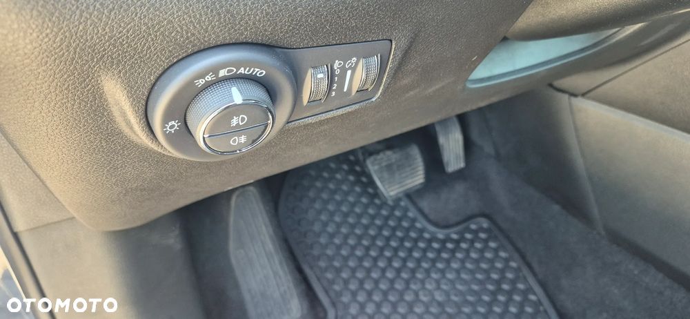 Jeep Compass 1.5 T4 mHEV Altitude FWD S&S DCT - 14