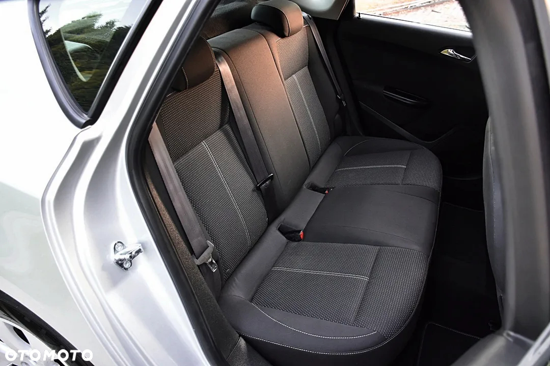 Opel Astra 1.6 Active - 35