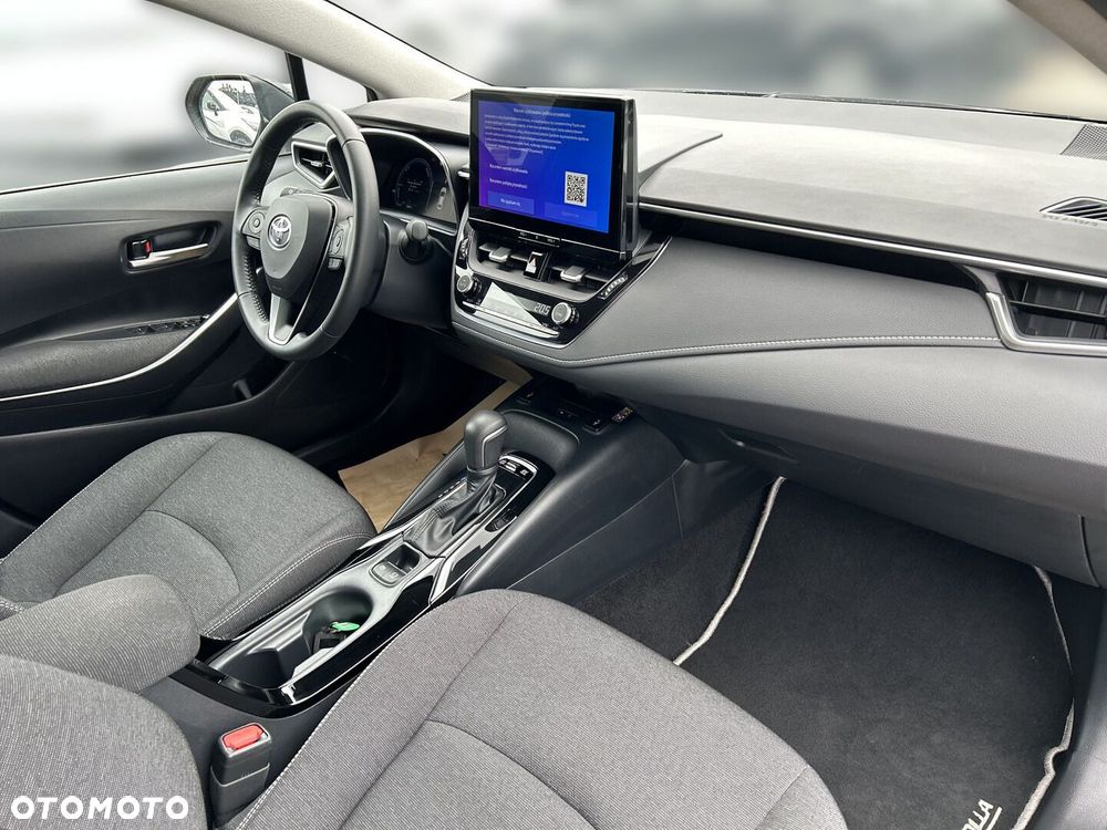 Toyota Corolla 1.8 Hybrid Style - 17