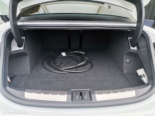 Porsche Taycan 4S - 11