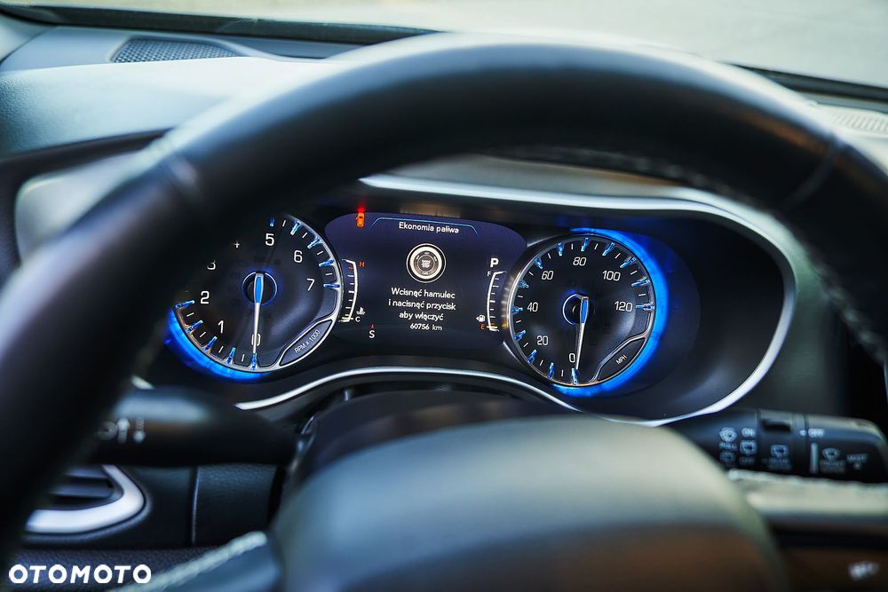 Chrysler Pacifica - 27