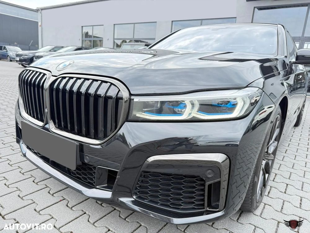 BMW Seria 7 740d xDrive MHEV - 26