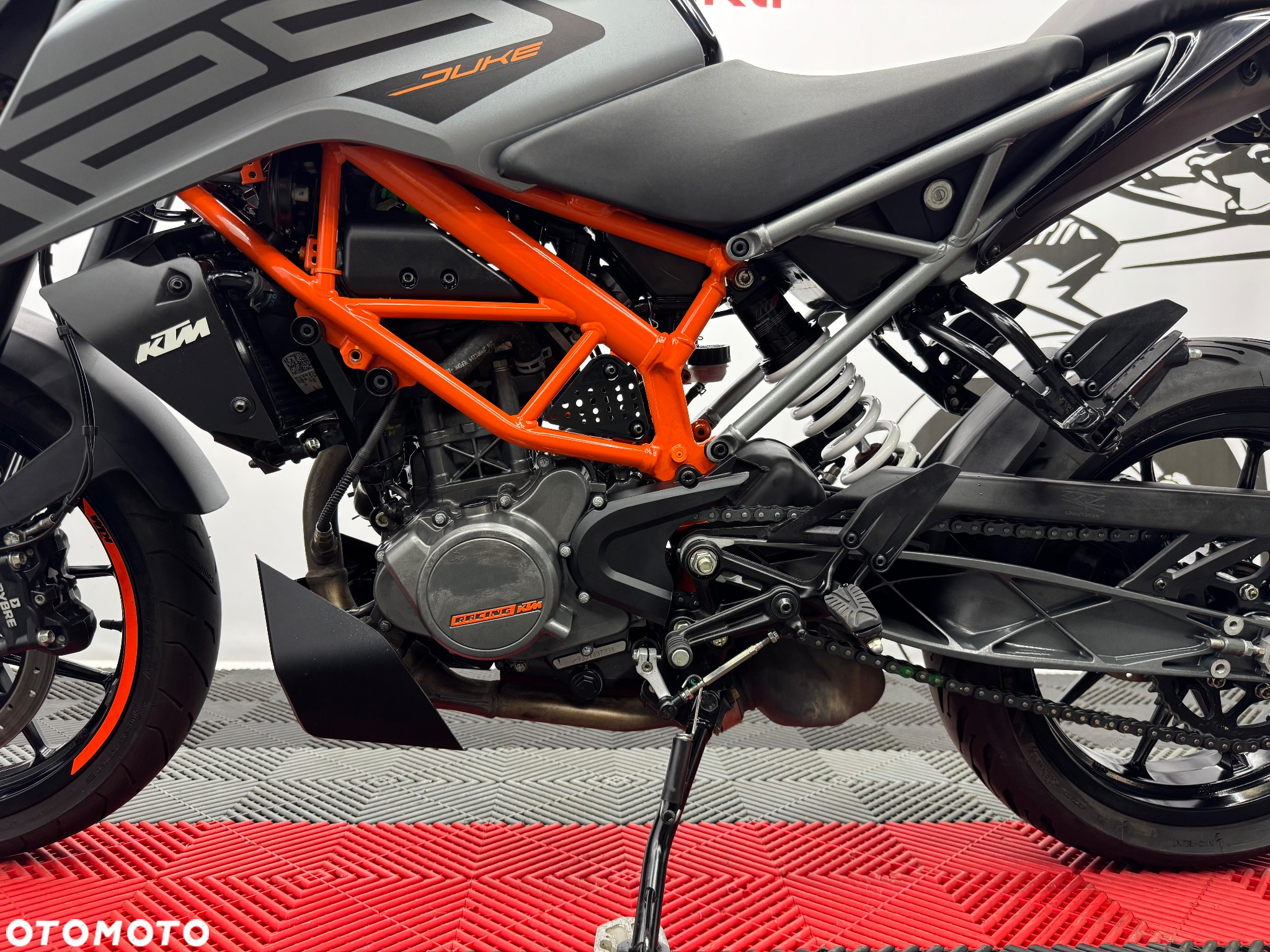 KTM Duke - 22