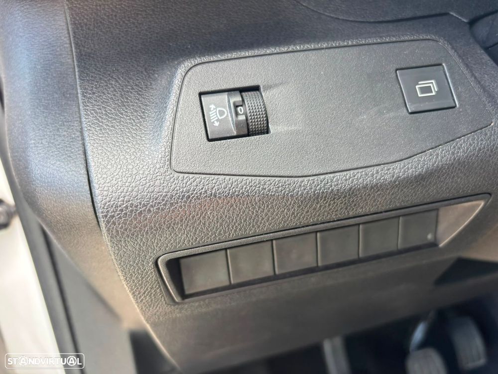 Peugeot Partner L1 1.5 BLUEHDI 102cv  - GPS - AC - IVA DEDUTÍVEL - 23
