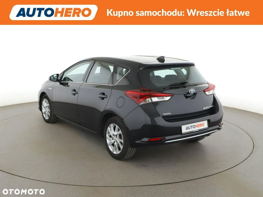 Toyota Auris Hybrid 135 Active - 5