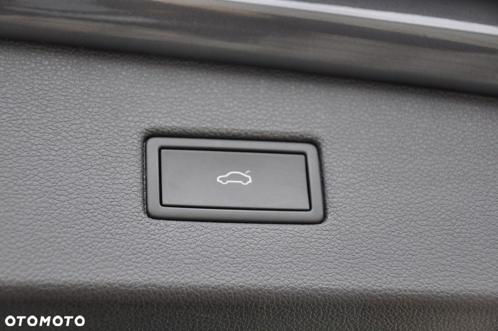 Volkswagen Tiguan 2.0 TDI SCR Elegance DSG - 34