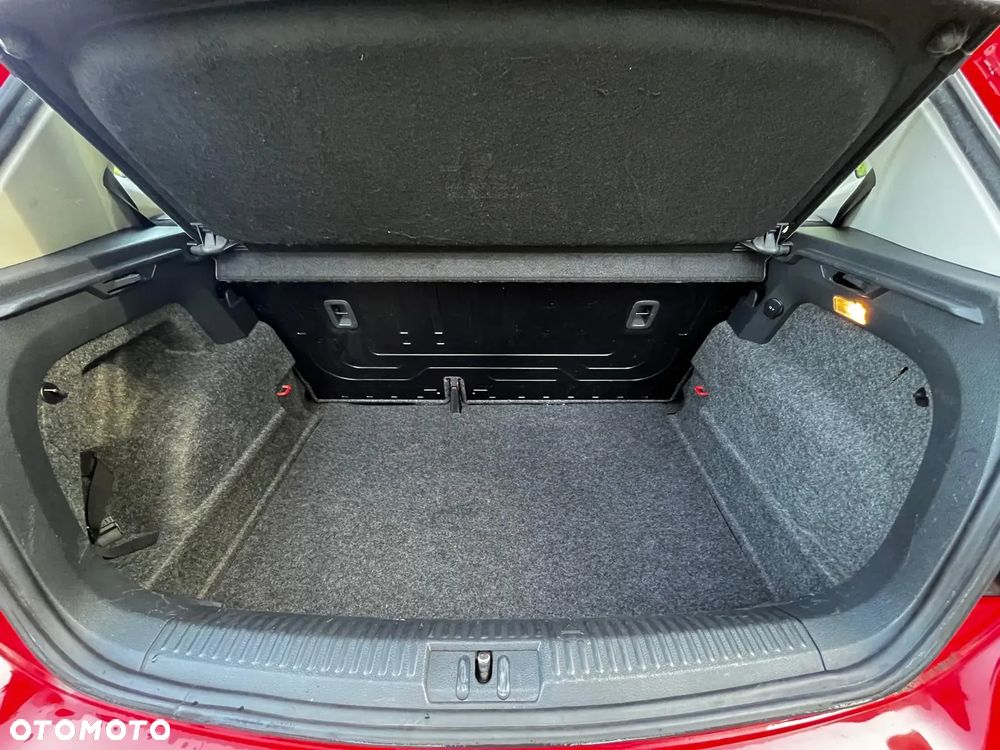Volkswagen Polo - 13