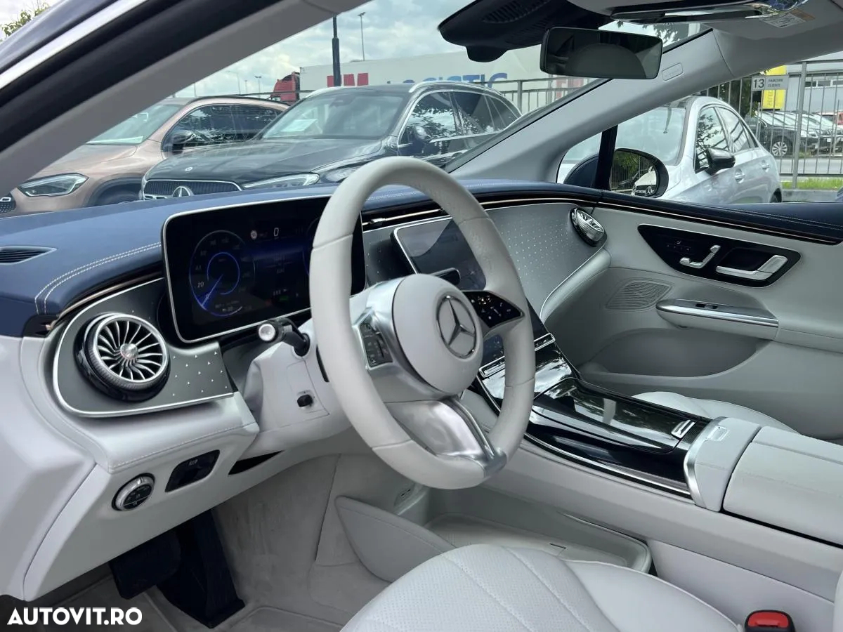 Mercedes-Benz EQE 300 - 10