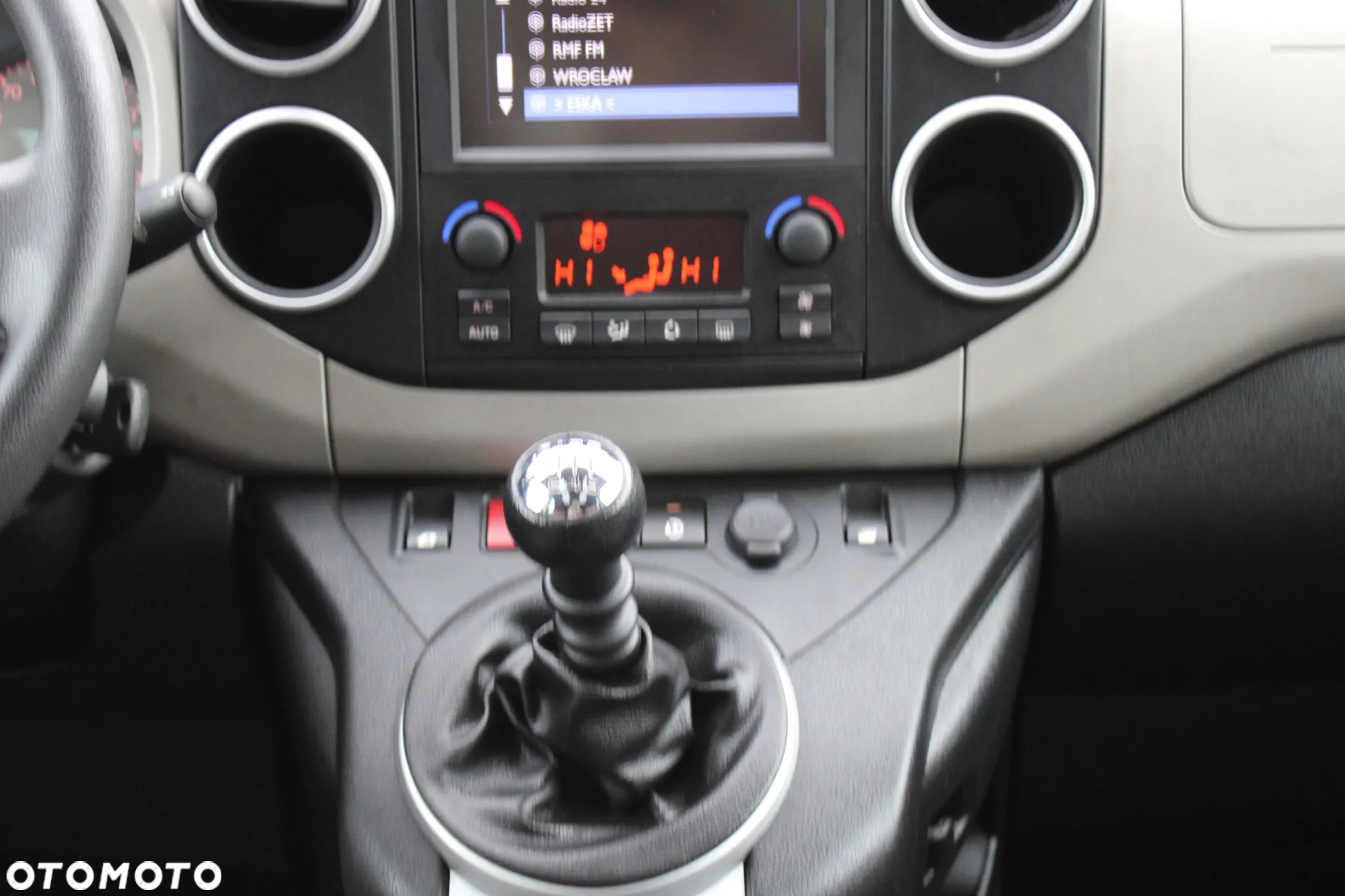 Peugeot Partner 1.6 BlueHDi Outdoor S&S - 12