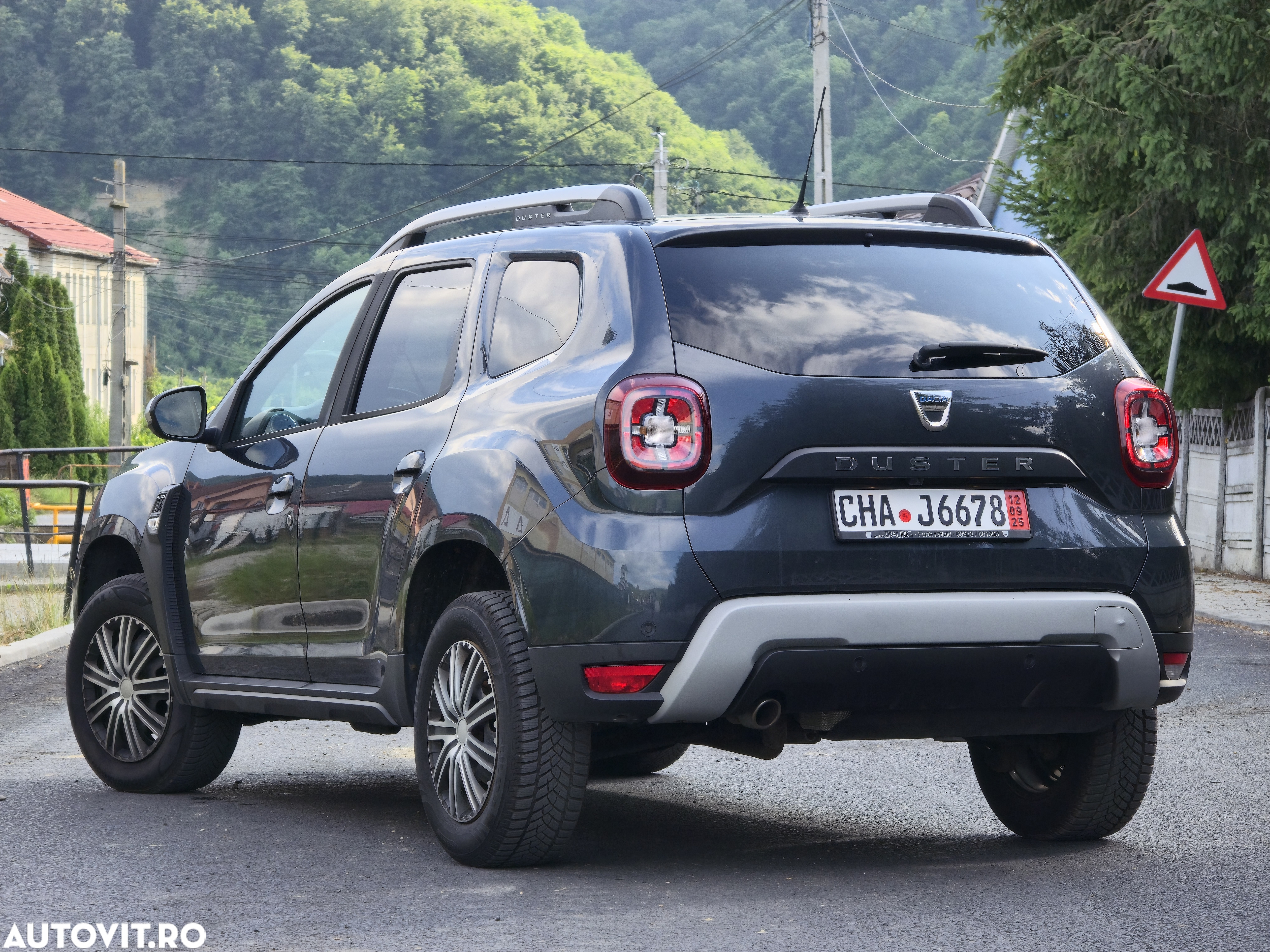Dacia Duster 1.5 dCi 4WD Prestige jante 17" - 4