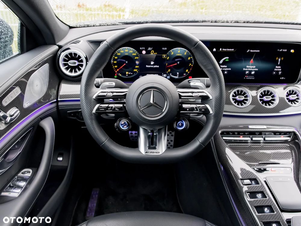 Mercedes-Benz AMG GT - 15