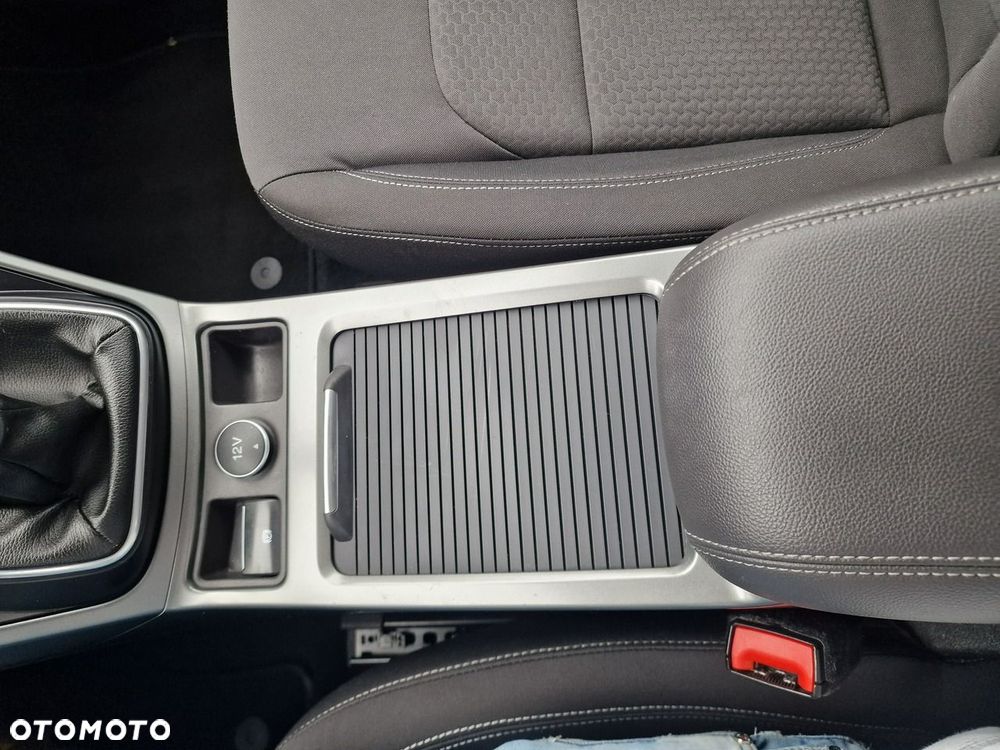 Ford Kuga 1.5 EcoBoost 2x4 Cool & Connect - 29
