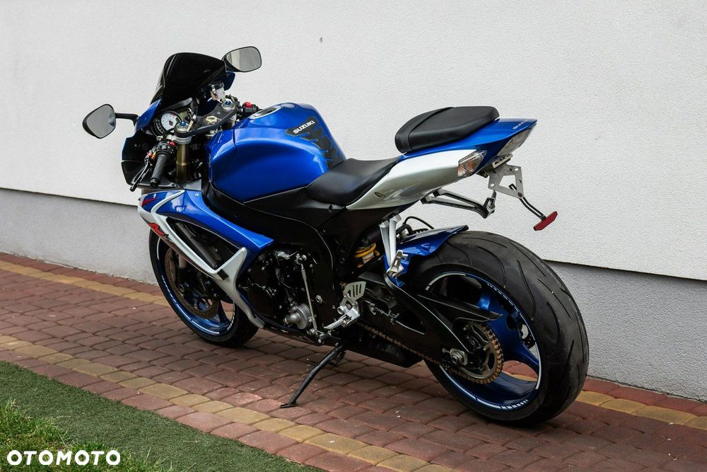 Suzuki GSX-R - 4