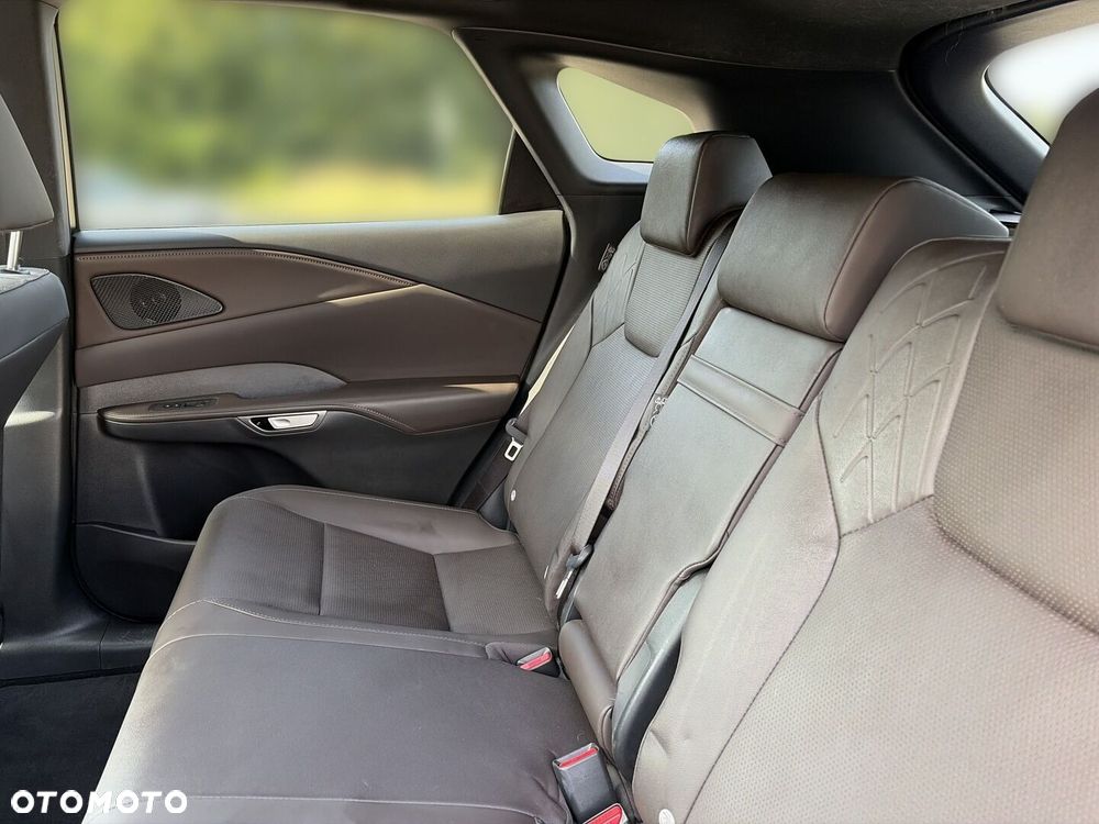 Lexus RX 450h+ F Sport Design - 16