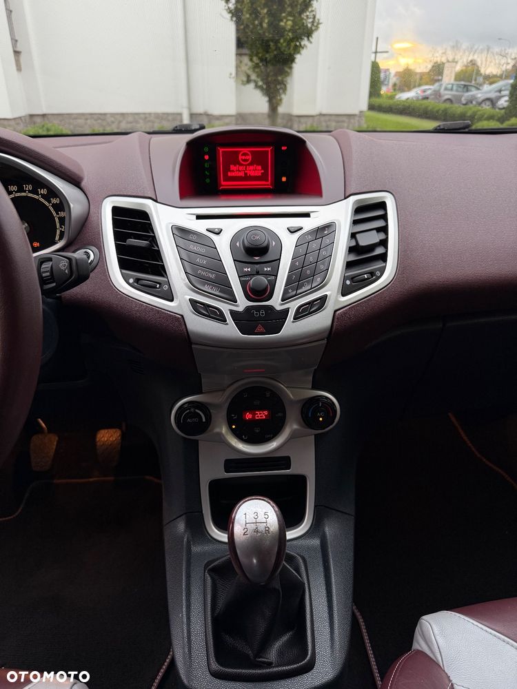 Ford Fiesta 1.6 TDCi Platinium X - 19