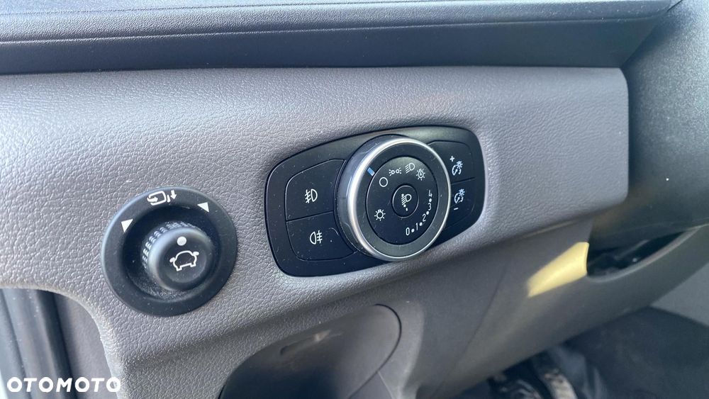 Ford Transit - 23