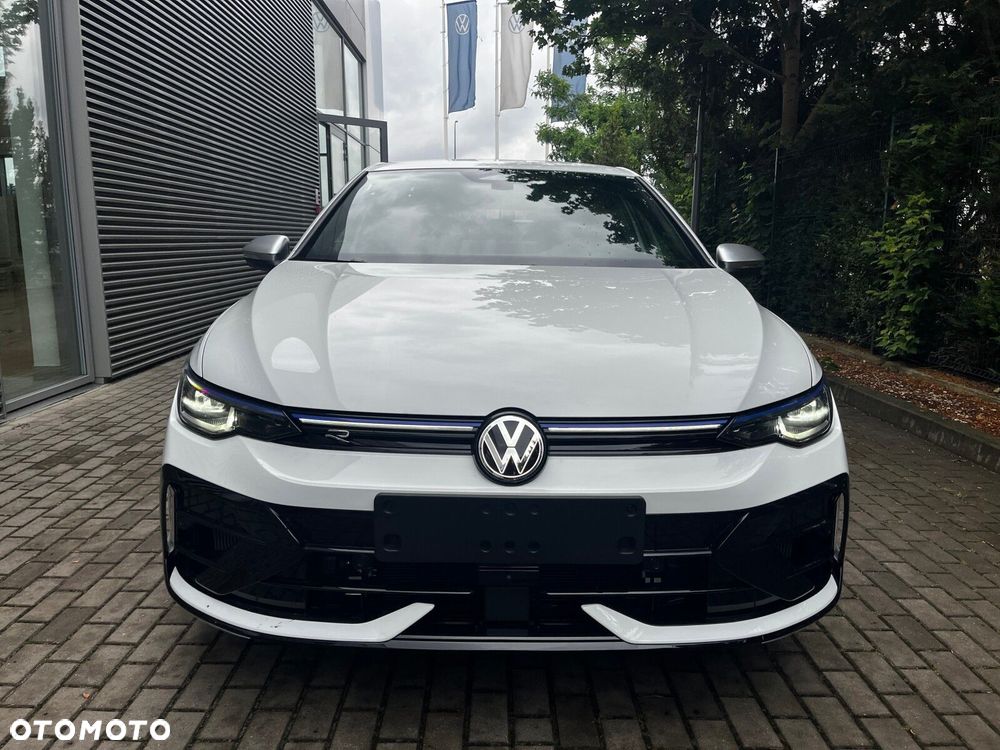 Volkswagen Golf - 12