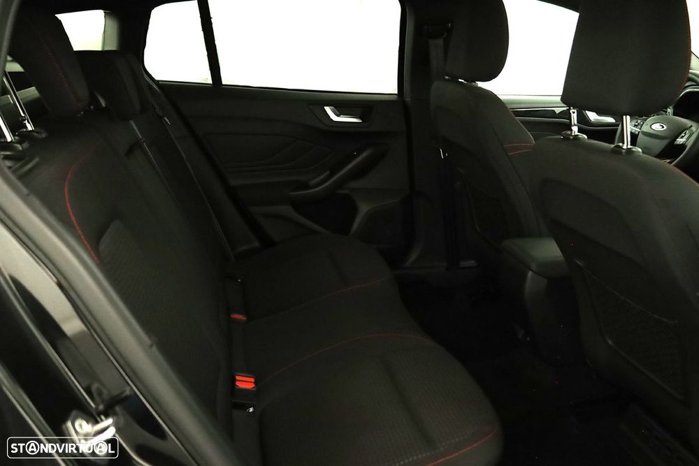 Ford Focus SW 1.0 EcoBoost MHEV ST-Line Aut. - 22