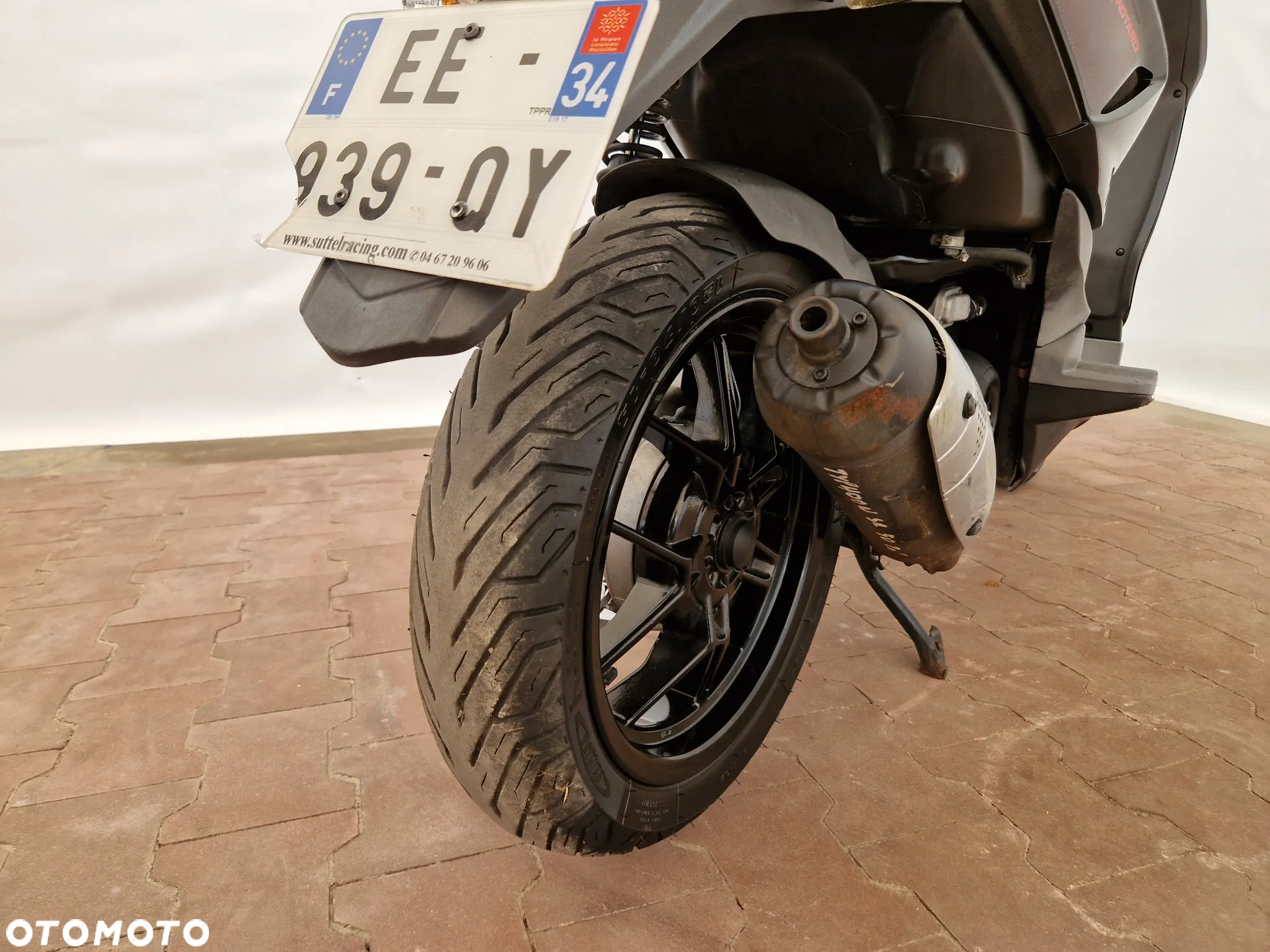 Aprilia SR - 24