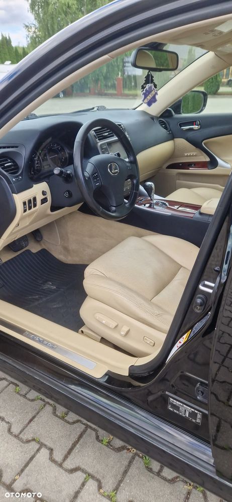 Lexus IS 250 Luxury Line - 12