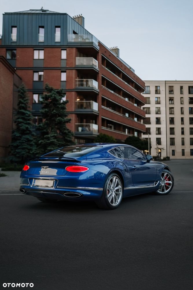 Bentley Continental GT - 5
