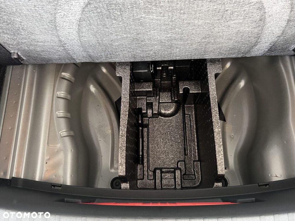 Skoda Octavia 1.5 TSI mHEV Drive Selection DSG - 24