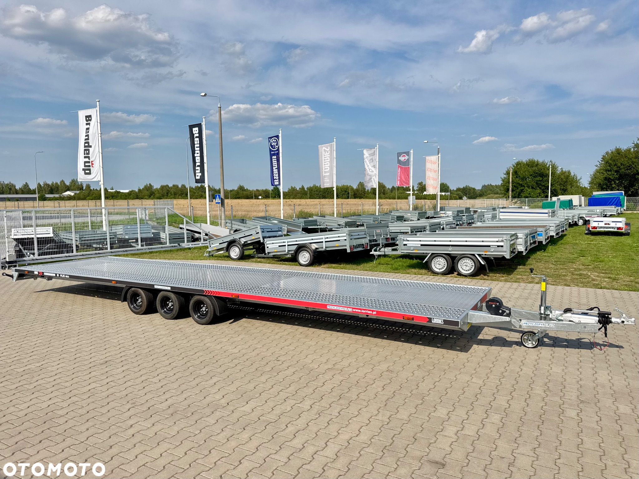 Lorries PL35-8521 laweta na dwa auta 3500kg wypełnienie podłogi ALU 3 osie - 2