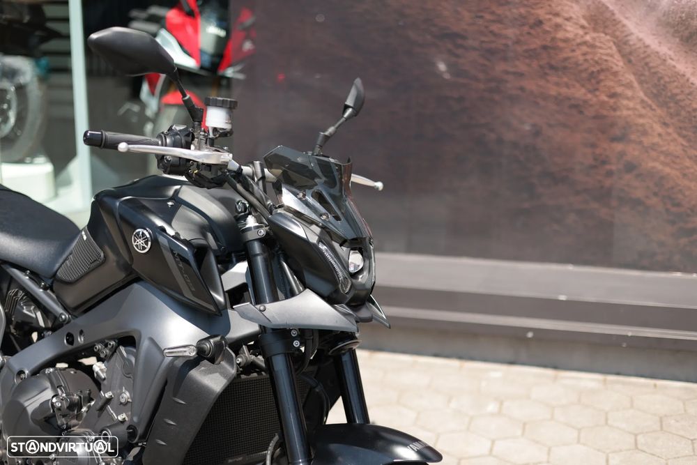 Yamaha MT-09 Akrapovic - 11