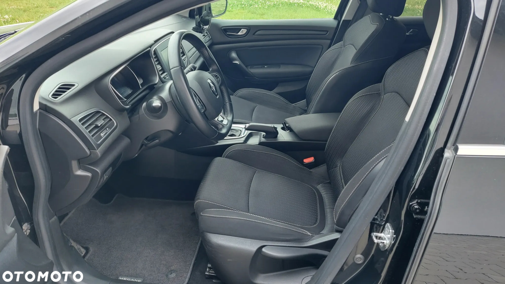 Renault Megane 1.5 dCi Intens EDC - 10