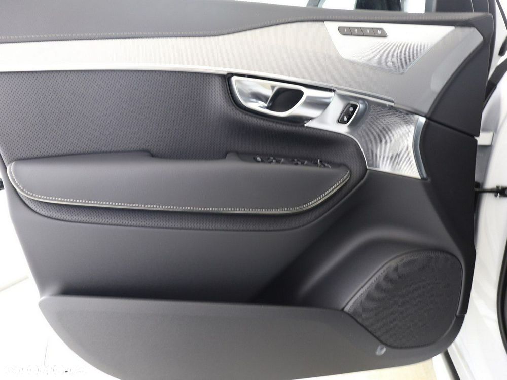 Volvo XC 90 - 10