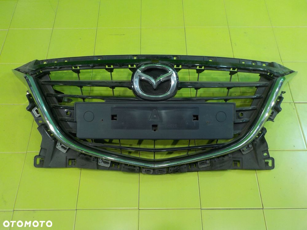 MAZDA 3 III BM 2.0 B 14r HB 5D atrapa grill BJE1-50712 - 1