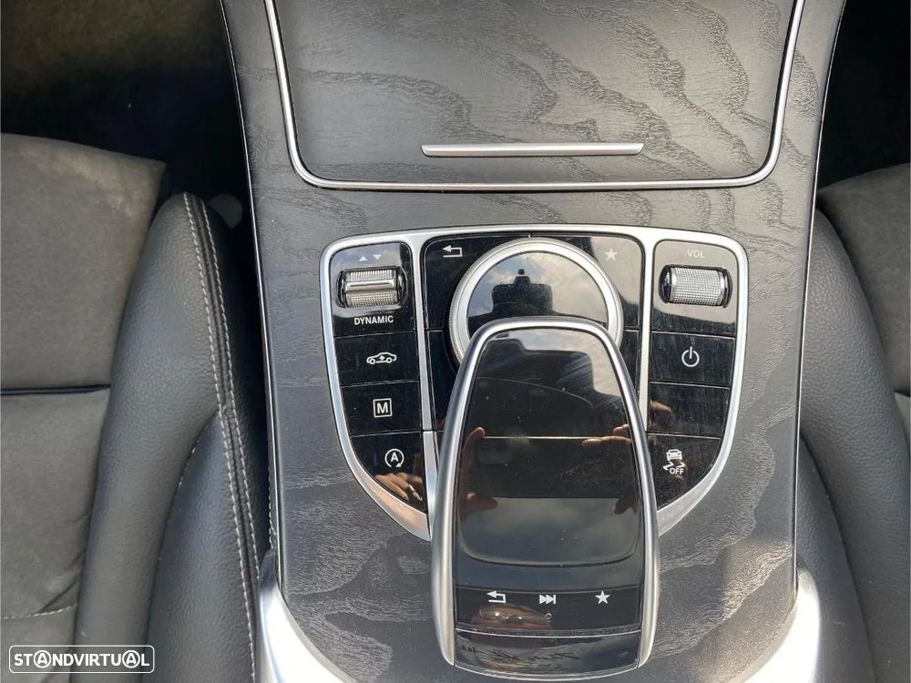 Mercedes-Benz GLC 250 d Coupe 4Matic 9G-TRONIC AMG Line - 33