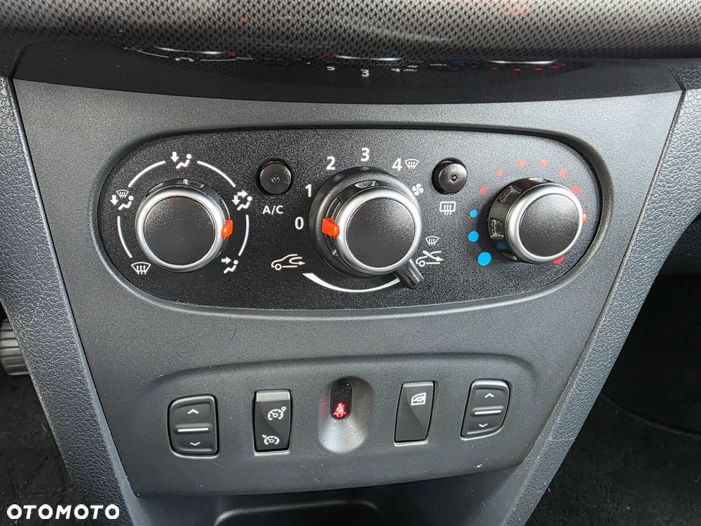 Dacia Sandero Stepway TCe 90 (S&S) Prestige - 17