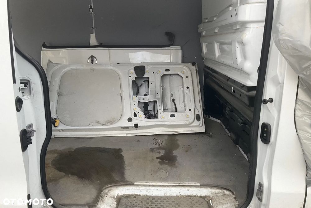 Opel VIVARO - 8