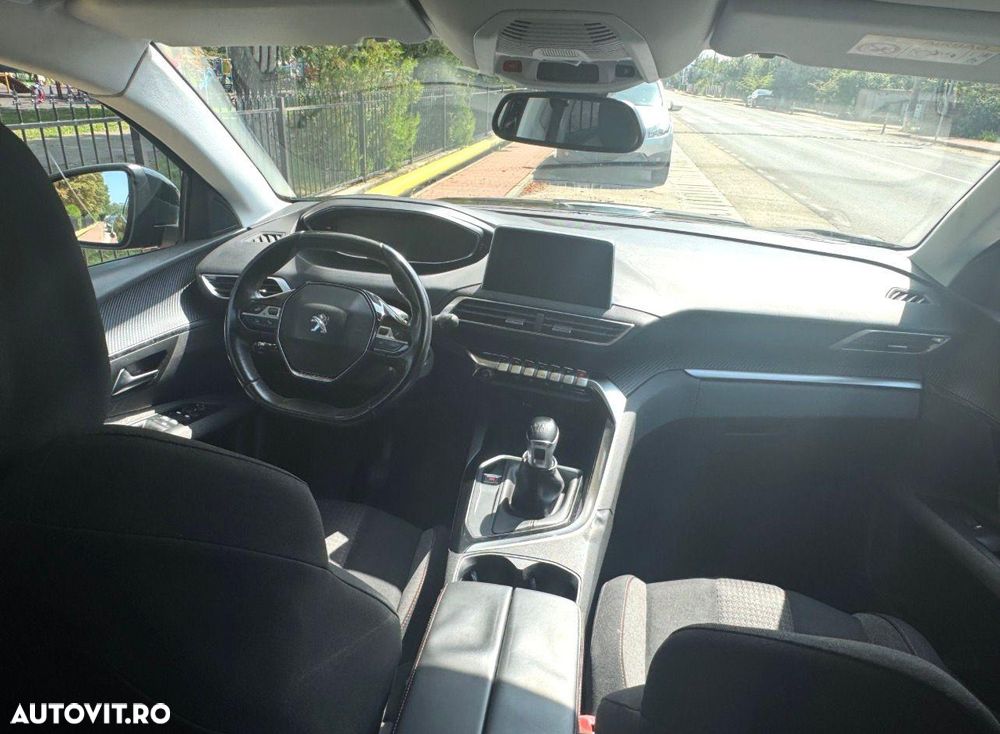 Peugeot 3008 PureTech 130 Stop & Start GPF Active - 5