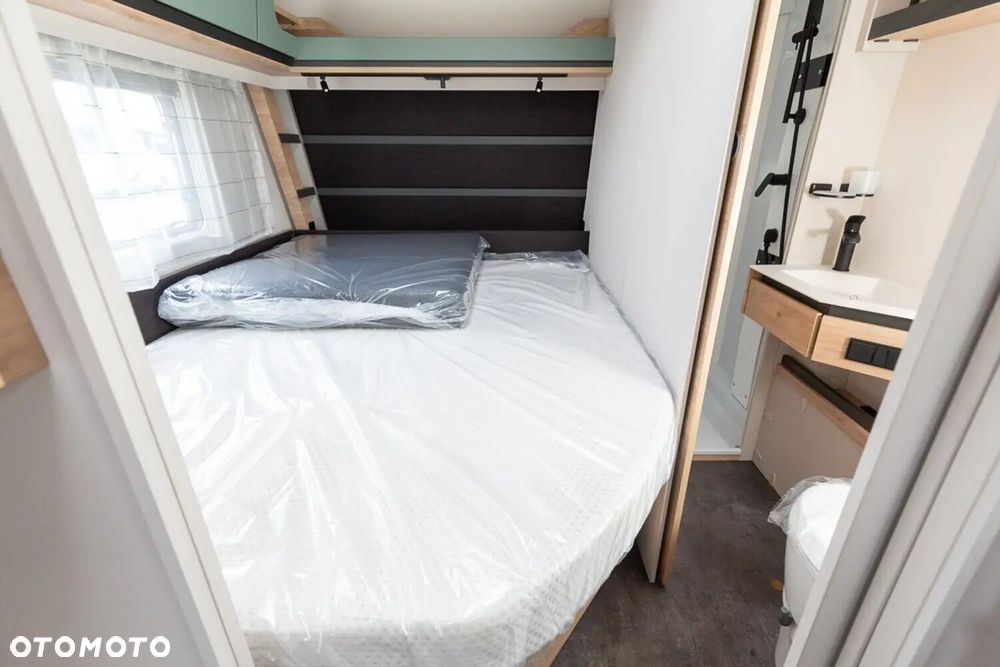 Dethleffs Camper 730 FKR - 4