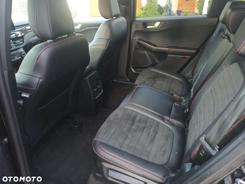 Ford Kuga 2.0 EcoBlue 4x4 ST-LINE X - 9