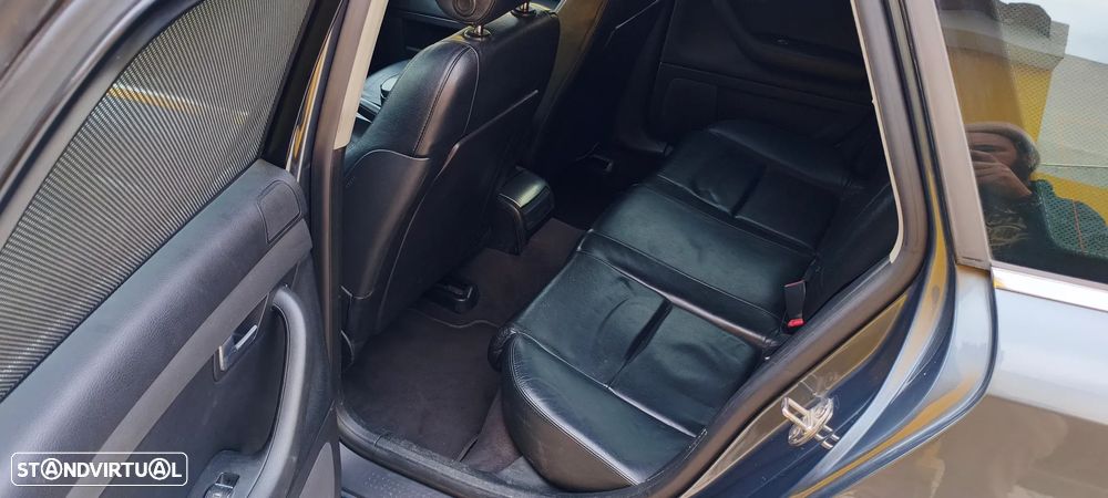 Audi A4 Avant 1.9 TDI m6 Exclusive - 10