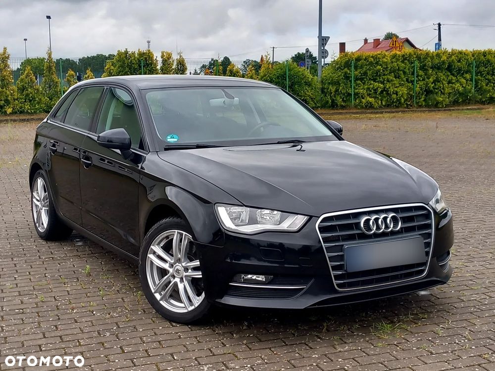 Audi A3 Sportback 2.0 TDI (clean diesel) Ambiente - 11